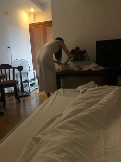 Truyện Sex: Đi cách ly cùng chị hàng xóm (Update Phần 3)